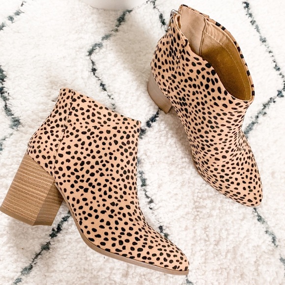 . Shoes - Leopard print ankle booties cheetah wood block